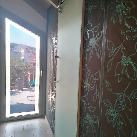 Ξενοδοχείο με διαμερίσματα Loft 4*