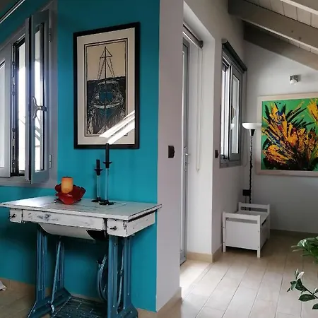 Loft Ξενοδοχείο με διαμερίσματα 4*